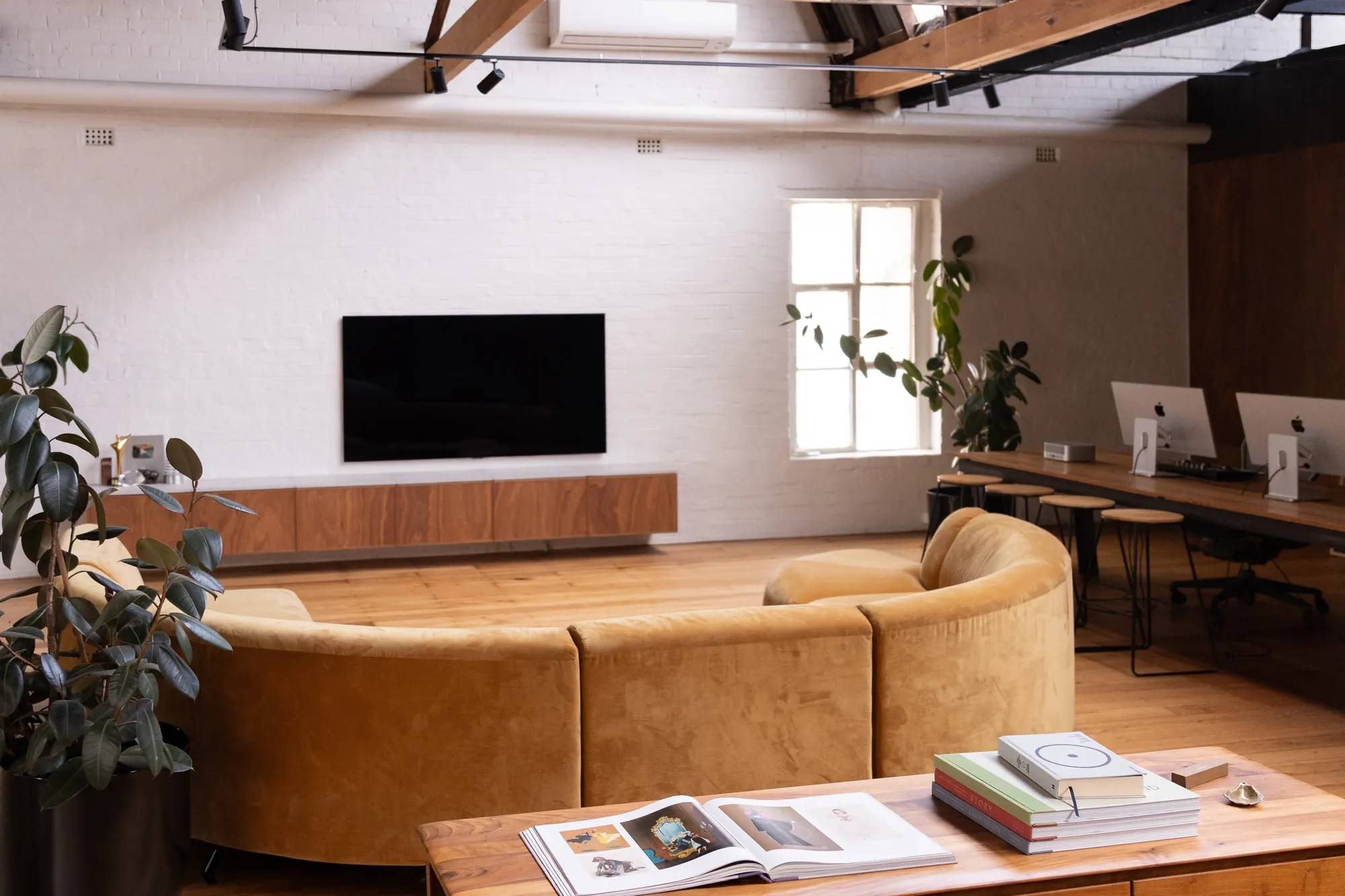 Edit suite lounge